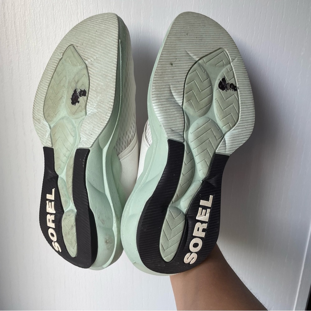Sorel Explorer Defy Mid White Slip On Sock Athletic Shoes Size 7 - Picture 11 of 14